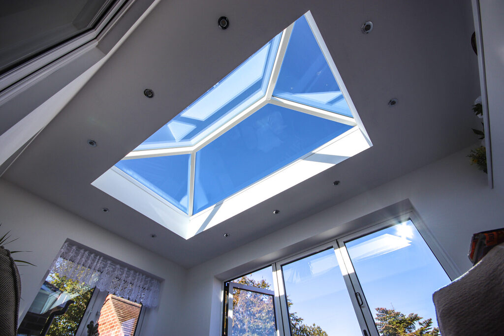 GFD Homes atlas vs korniche roof lantern: a korniche roof lantern on an extension looking into the sky