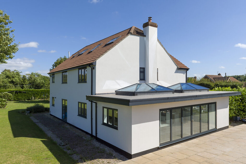 GFD Homes Korniche roof lantern features : looking at an extension with double korniche roof lanterns 