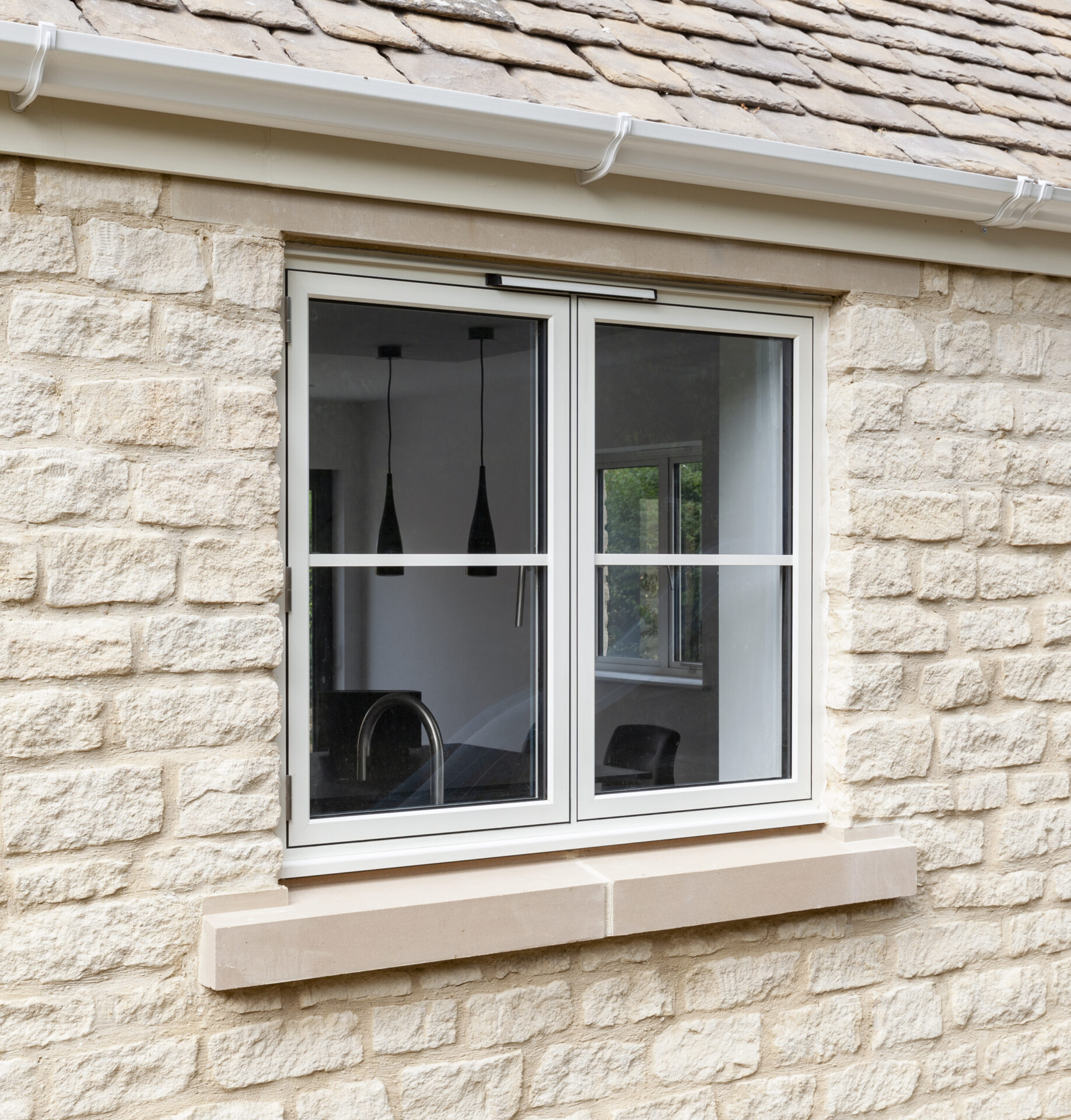 GFD Homes how to measure double glazed unit thickness : aluminium window installed on cottage