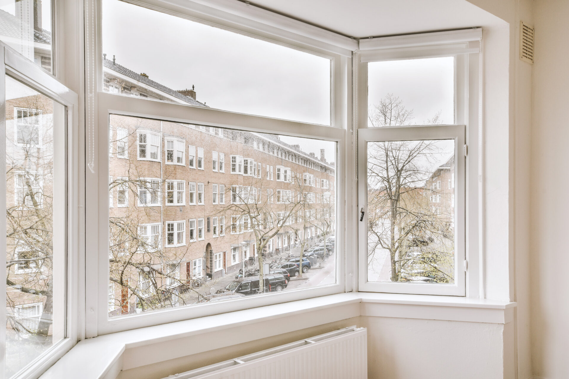 GFD Homes bay window dimensions: bay window with outside view in sight.