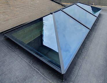 pitched roof roof lanterns : roof lantern zoomed in