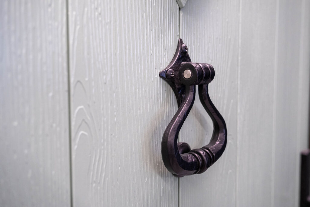 cottage doors: Teardrop knocker on composite door 