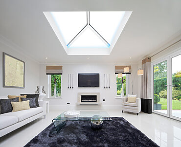 roof lantern styles: living room with roof lantern