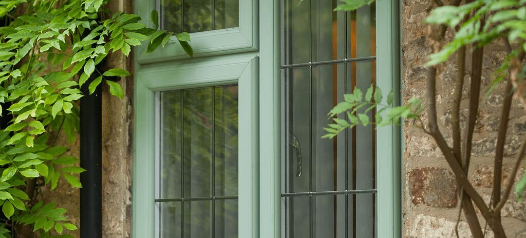 flush casement windows : 