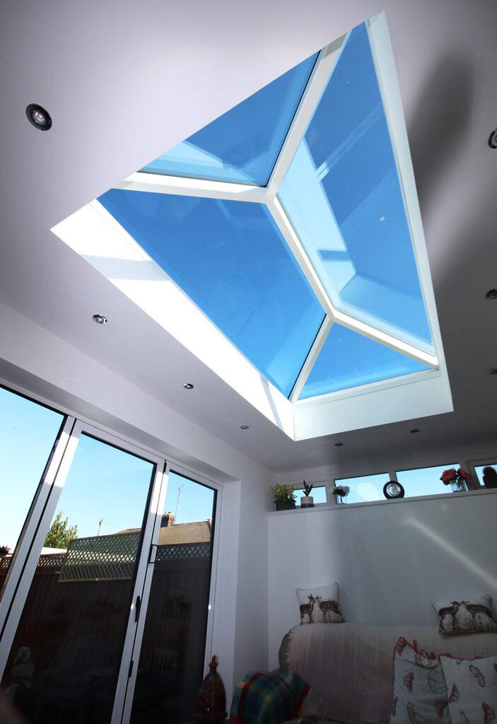 lanterns : large roof lantern viewed from the inside of an extension 